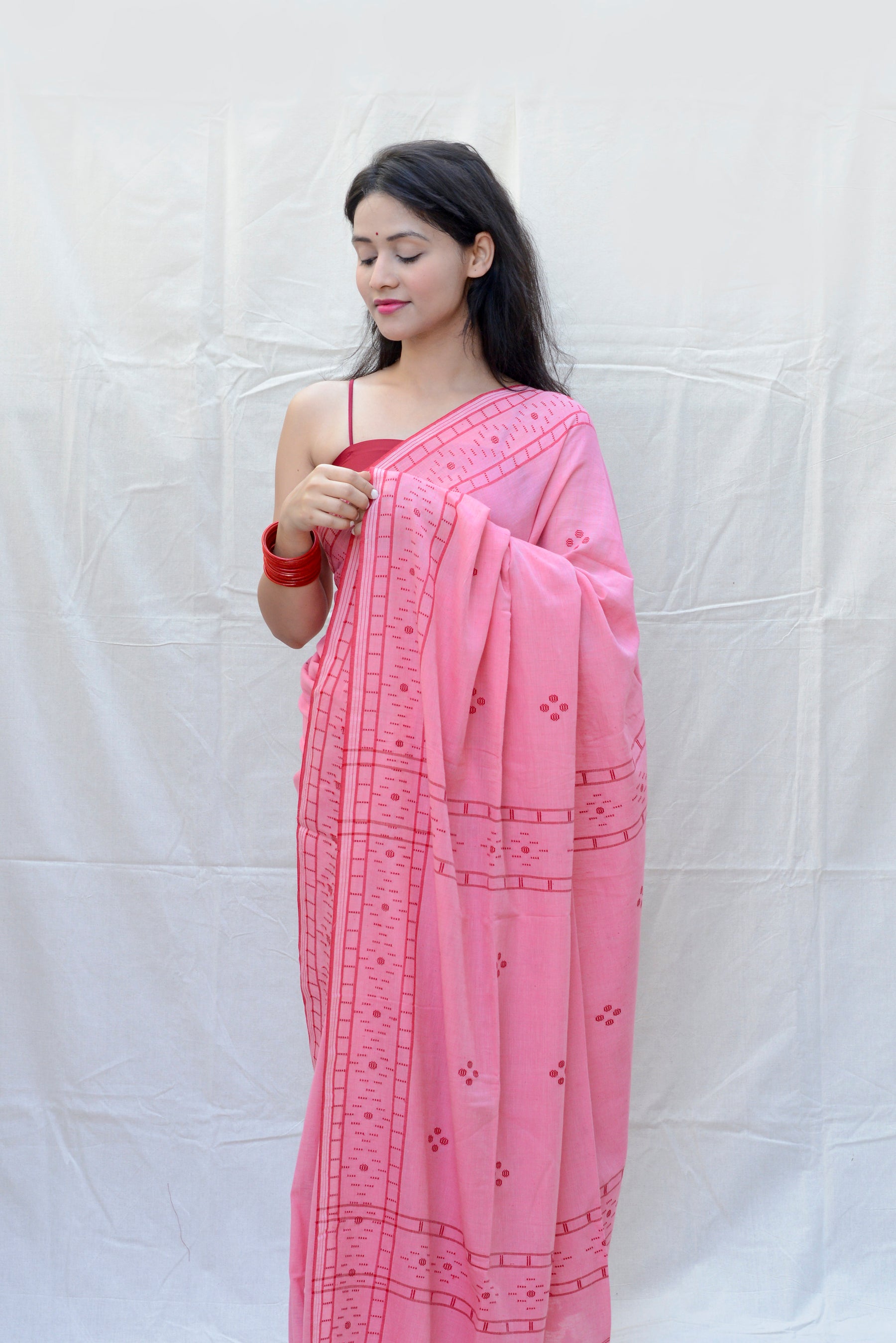 HANDWOVEN PINK AND RED JAMDANI SAREE