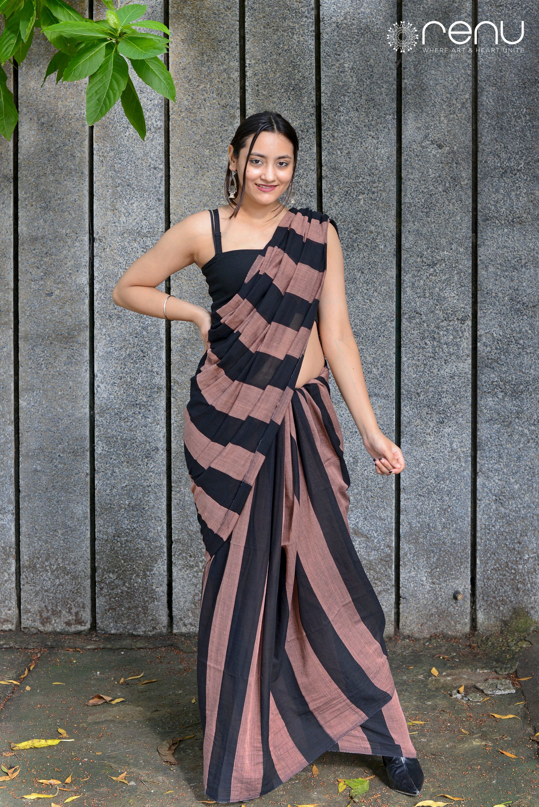 ROSY BROWN AND BLACK - HANDWOVEN COTTON SAREE
