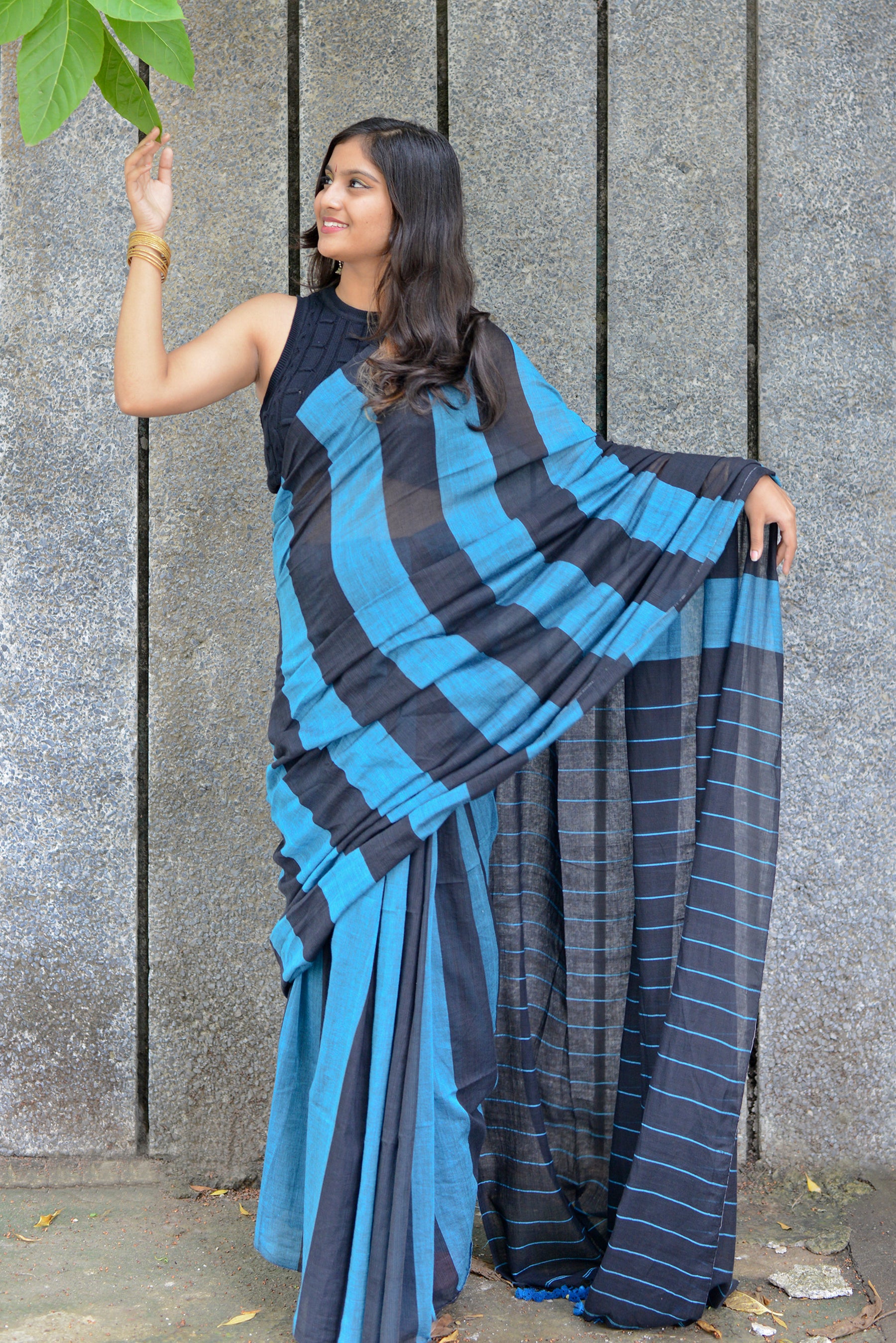 AZURE BLUE AND BLACK - HANDWOVEN COTTON SAREE