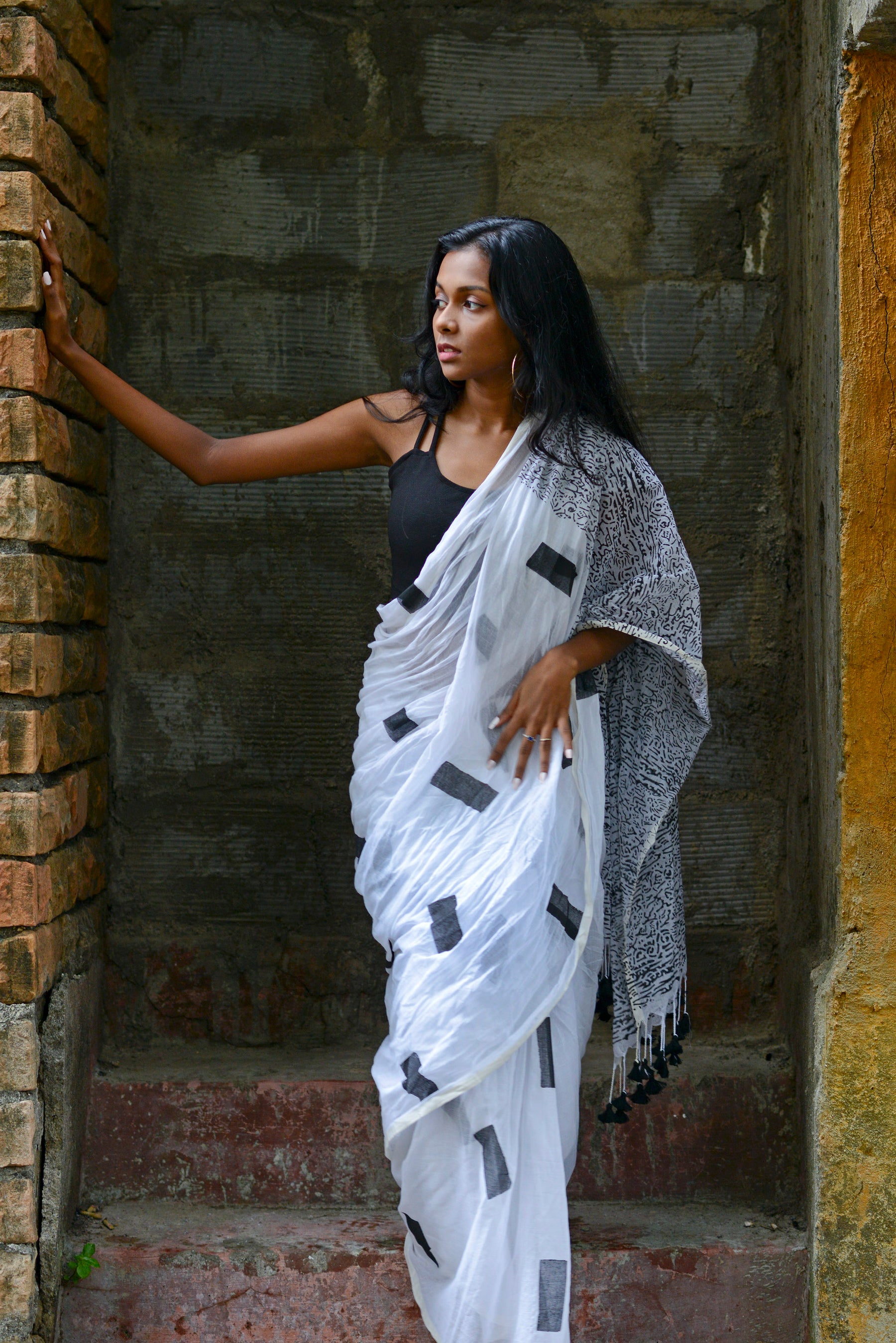 WHITE LOVE (ABSTRACT) - HAND BLOCK PRINTED COTTON SAREE