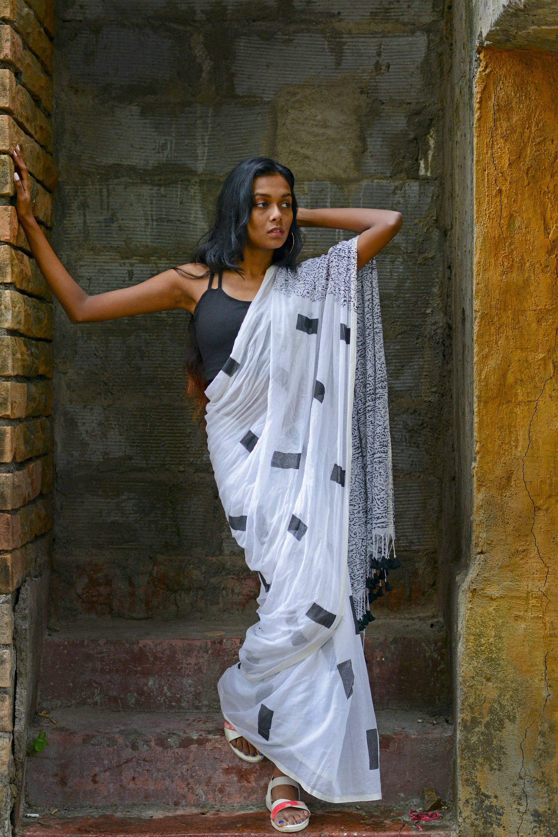 WHITE LOVE (ABSTRACT) - HAND BLOCK PRINTED COTTON SAREE