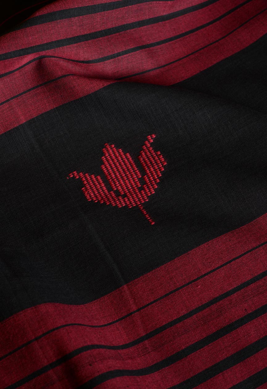 Handwoven Black Red Lotus Bawanbooti Saree