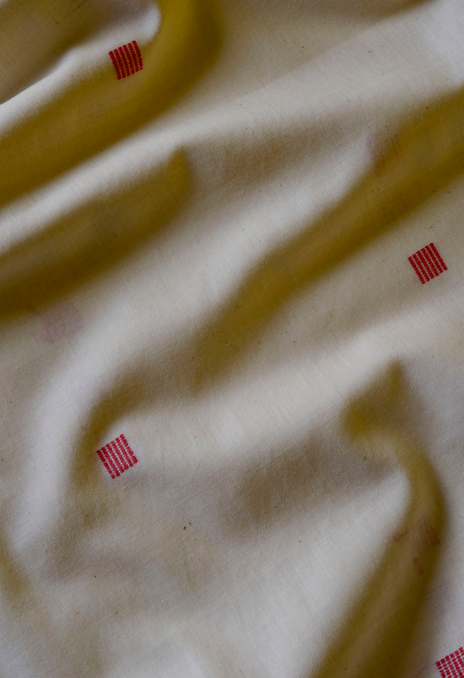 Handwoven Bawanbooti Square Booti Saree