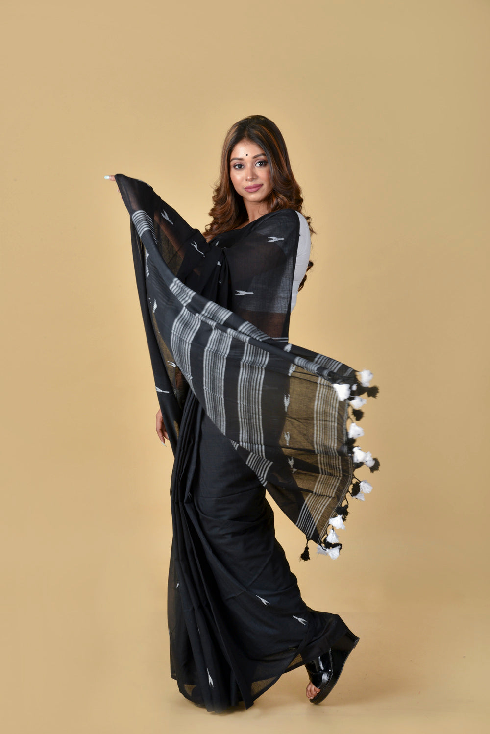 Black & White Cotton Jamdani Saree