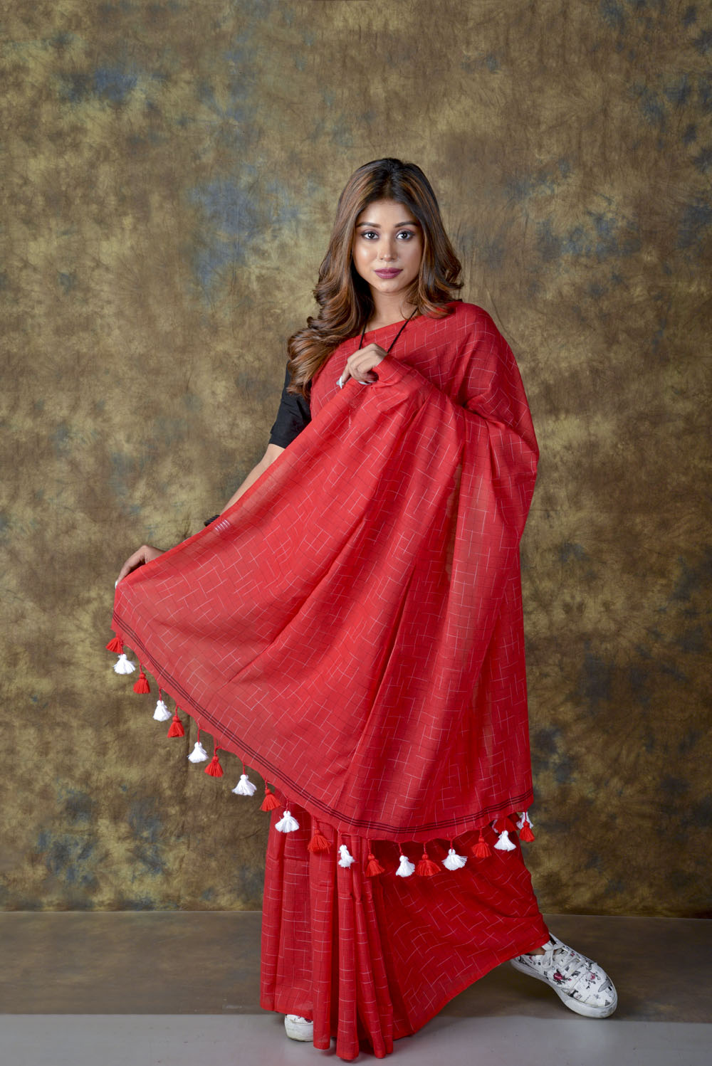 RED - all over abstract lines Saree
