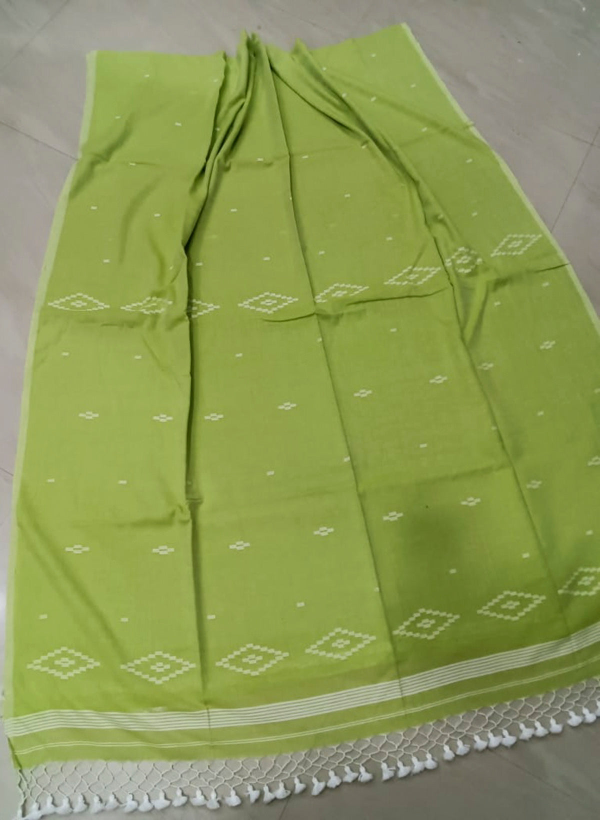 Handwoven Green and White Jamdani Saree