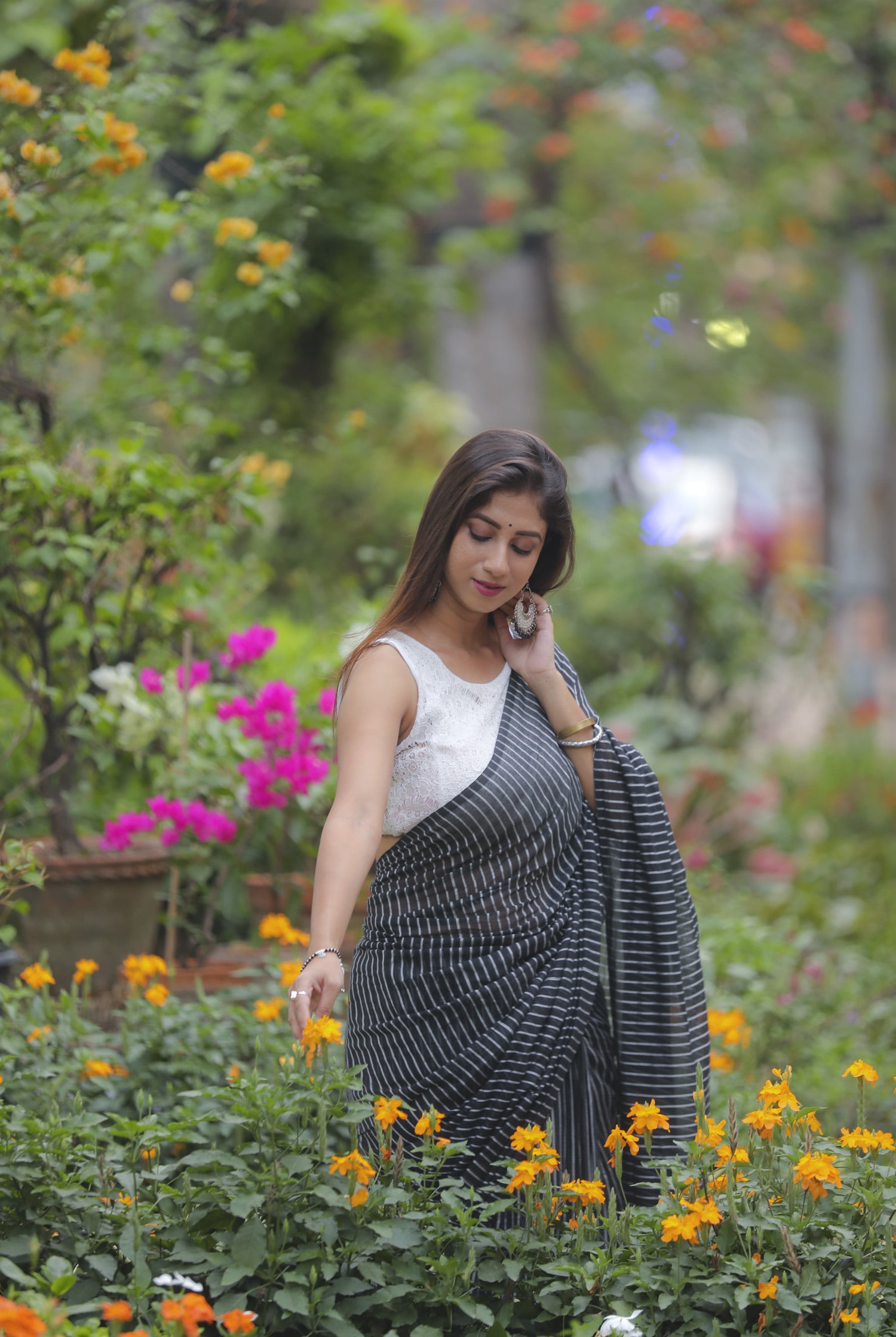 Black & White Cotton Lines Saree