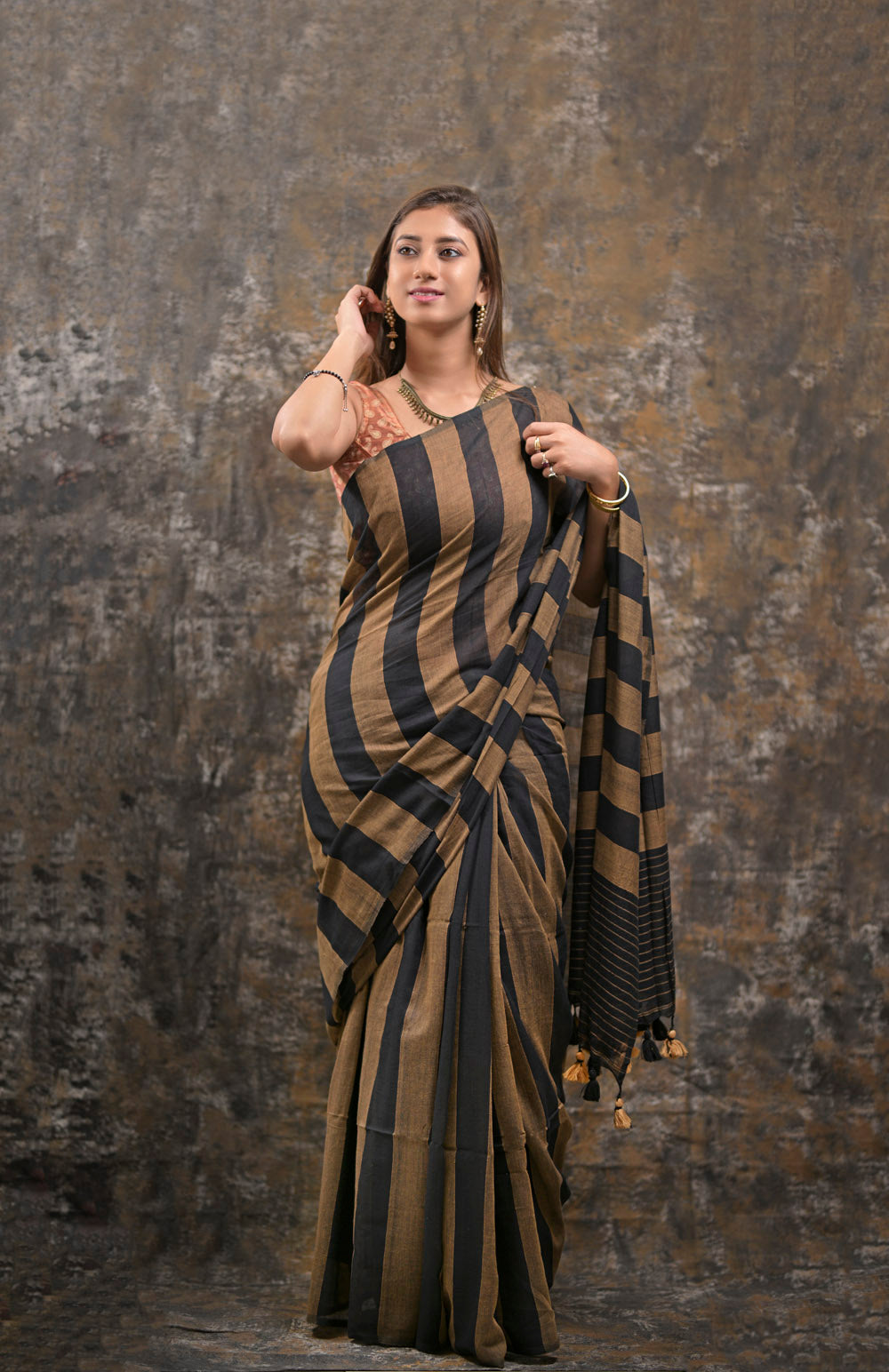 BROWN AND BLACK - HANDWOVEN COTTON SAREE