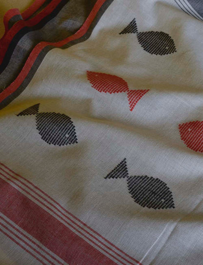 Handwoven Fish Motif Bawanbooti Saree