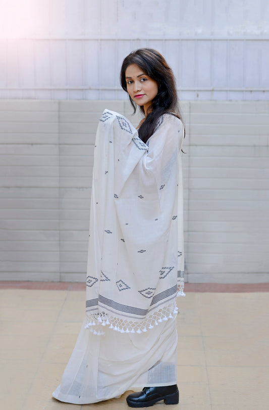 Handwoven White and Black Jamdani Saree